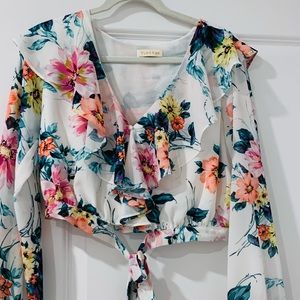 Long Sleeve Floral Crop Top